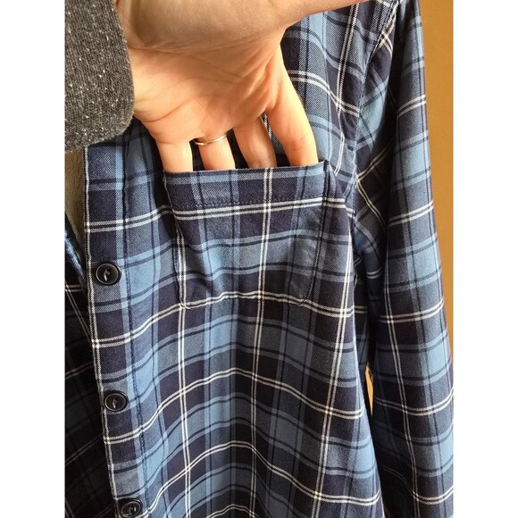 Men's LL Bean Fleece Lined Flannel Shirt Blue & White Button Up Shaket sz small - Picture 3 of 8